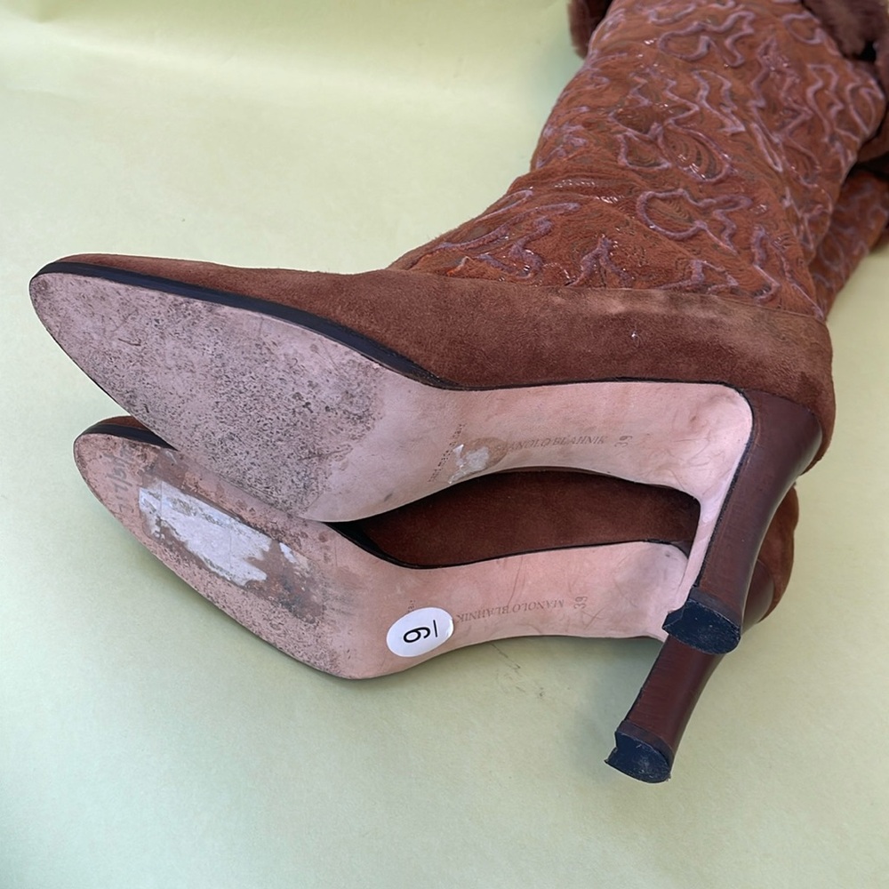 Vintage orange/brown Manolo Blahnik over the knee leather boots in original box - Picture 13 of 17